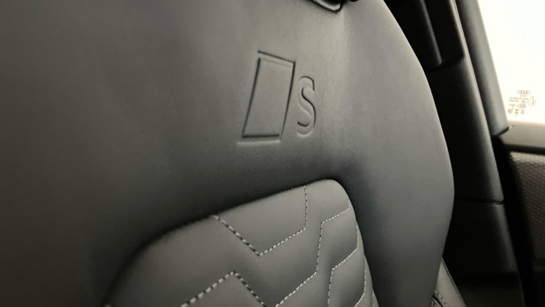 Audi A6 210kW 83kWh S Line 5dr Auto Electric Estate